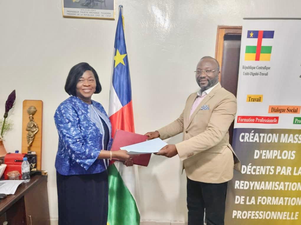 Convention signée avec S.E Mme Annie Michelle MOUANGA, Ministre du Travail, de l’Emploi, de la Protection Sociale et de la Formation Professionnelle de la République Centrafricaine